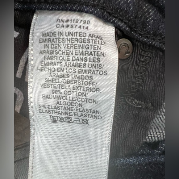 True Religion Manchester Dk Blue Mens Jeans with red label, Size 32, inseam 33” - Picture 11 of 12